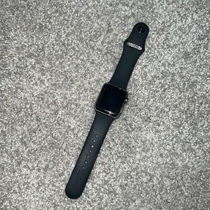 Series 3 38mm Apple Watch in Great Condition